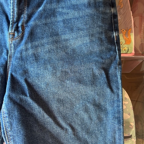 Old Navy Medium Wash Jean Shorts High Rise Bermuda Size 12 Women - Picture 6 of 9